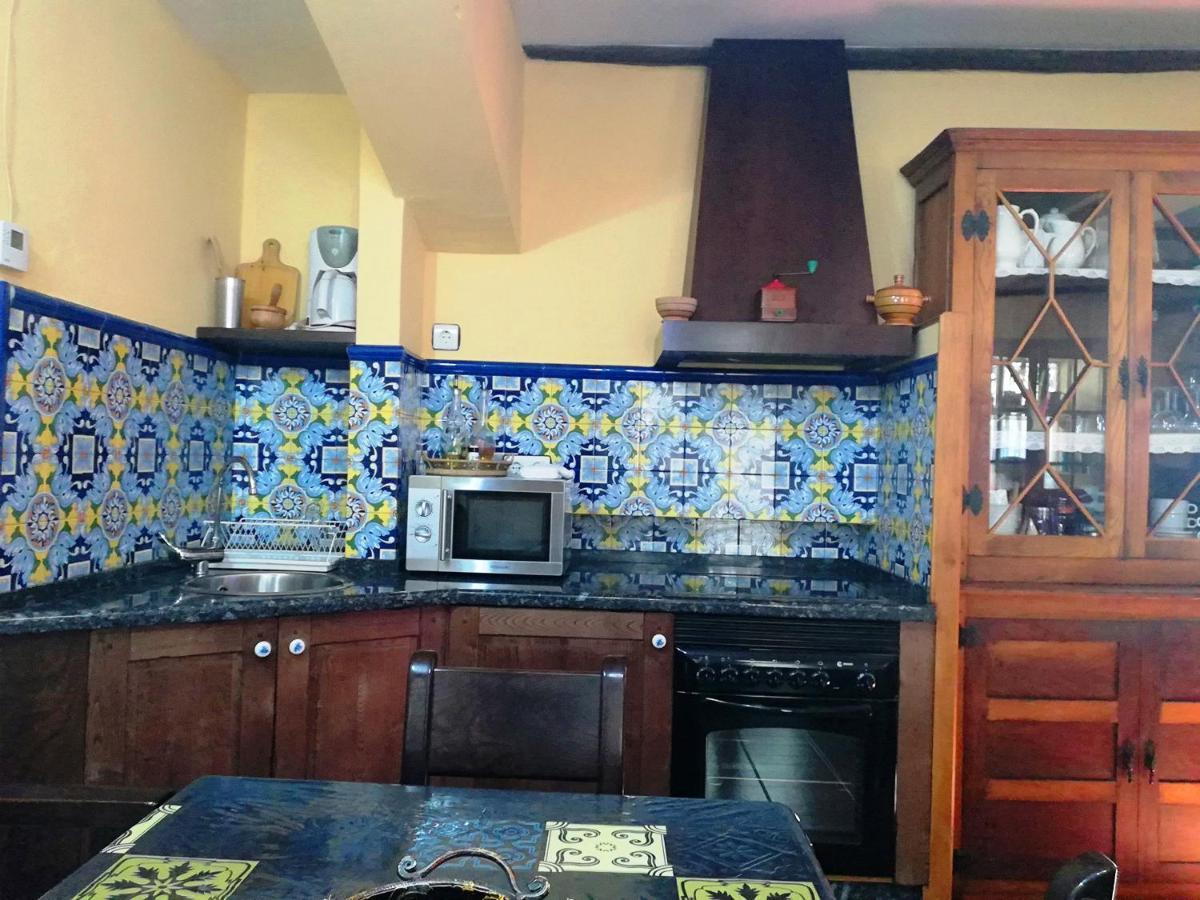 Casa De Aldea La Pescal